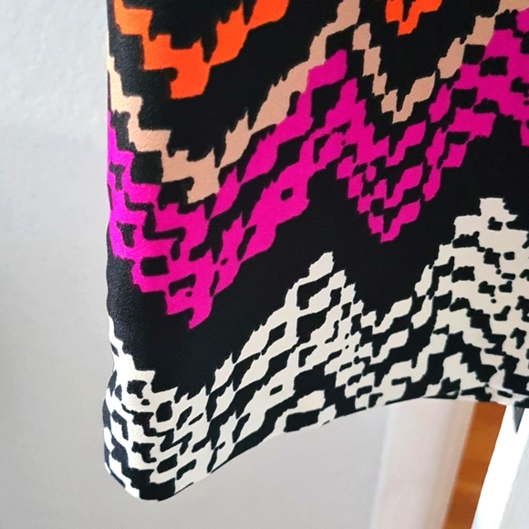 Multi-colored business casual dress. 🧡💗🖤🤍 - Picture 3 of 4